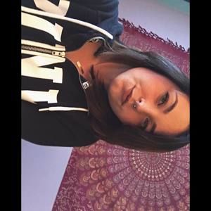 Meet your Posher, Kayla